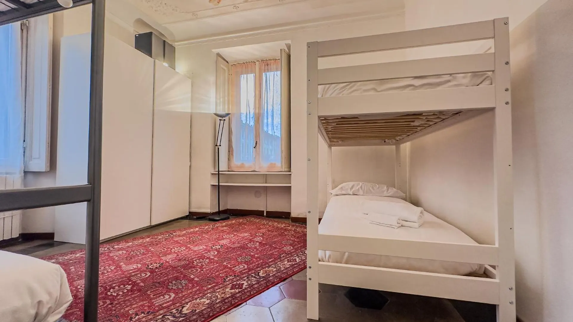 Isola District Milan Apartment